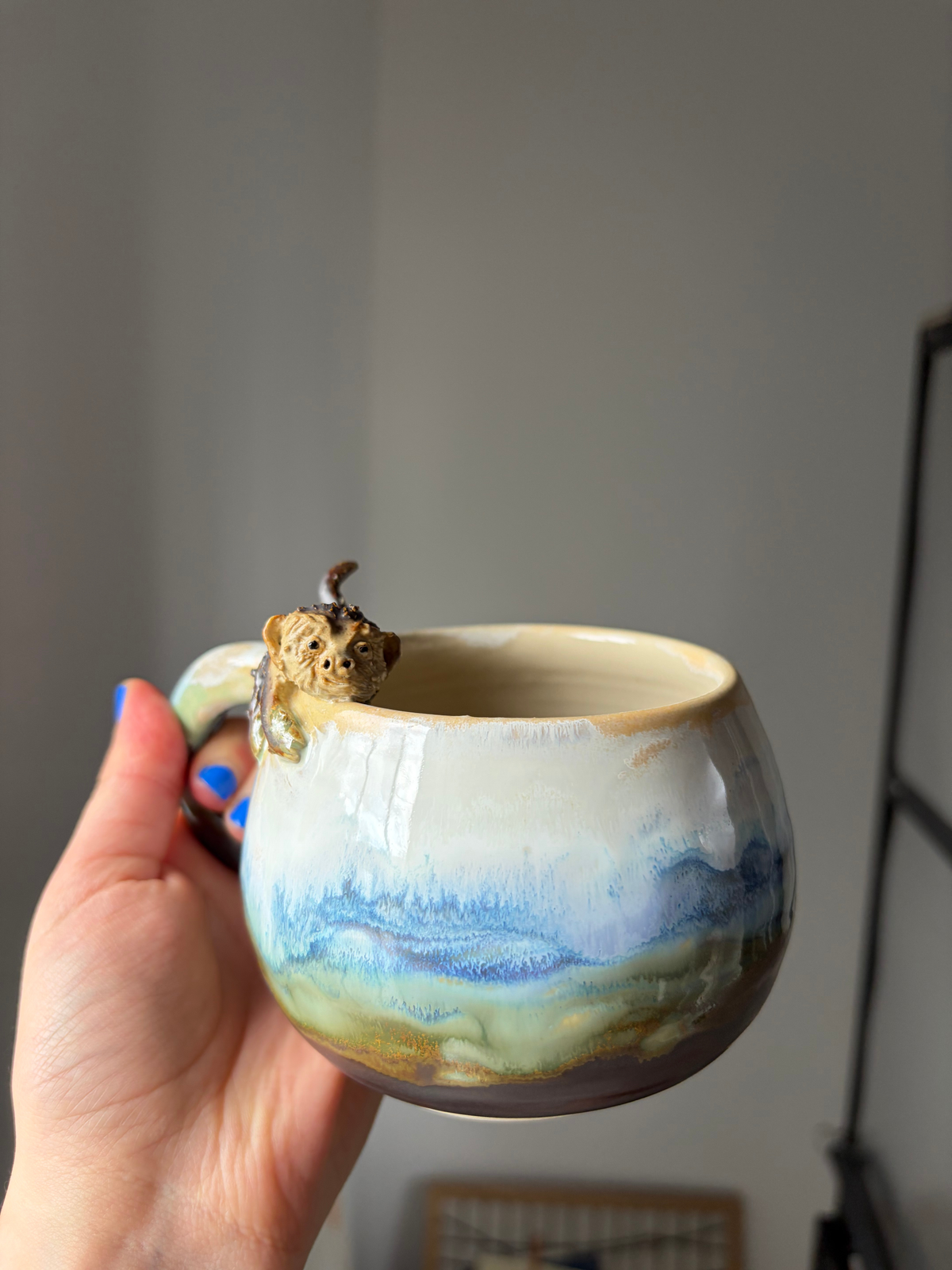 Taza mono